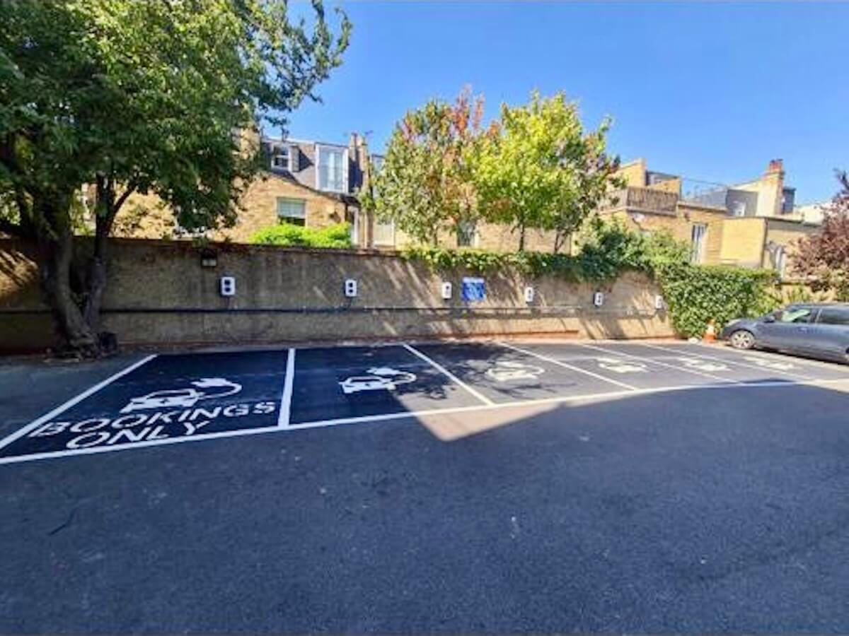 Commercial EV Charging Facilities St Albans
